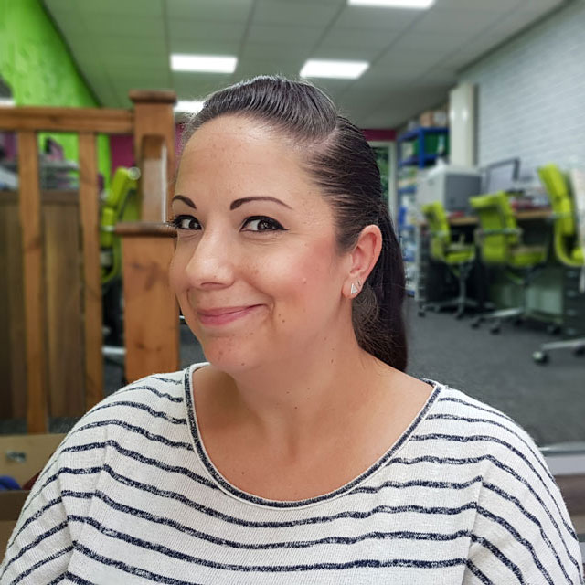About Nettl 5 Chloe